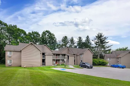 Best Western Inn  Suites Rutland-Killington Отели в г. Ратленд