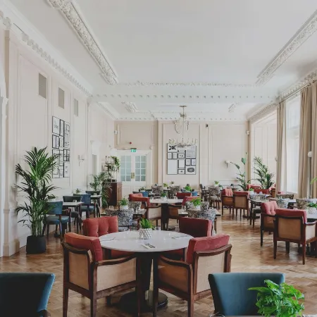 The Queens Hotel Portsmouth Отели рядом с достопримечательностью «Порт Солент»