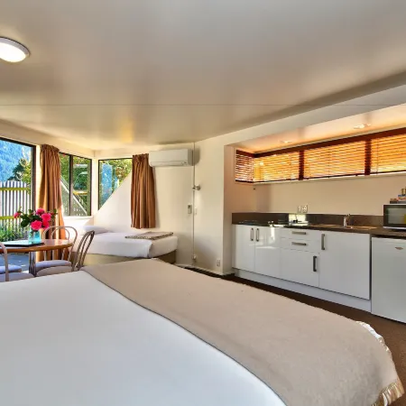 Melbourne Lodge Hotels in Queenstown
