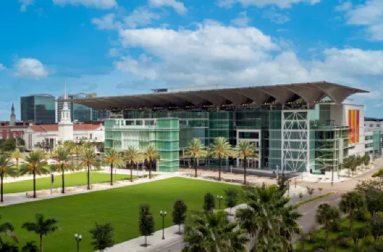 Aloft Orlando Downtown Hotels near Lake Eola Park