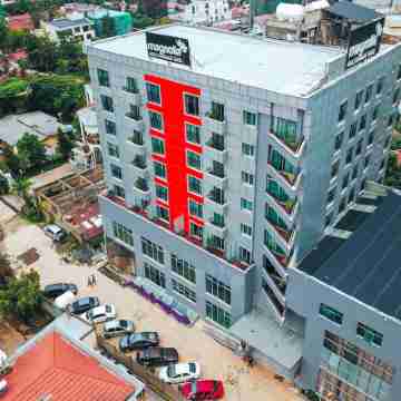 Magnolia Hotel & Conference Center Hotel Exterior