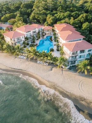 Playa Escondida Beach Club - parking