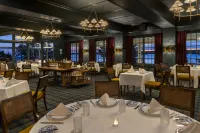 Spruce Point Inn Resort and Spa - breakfast