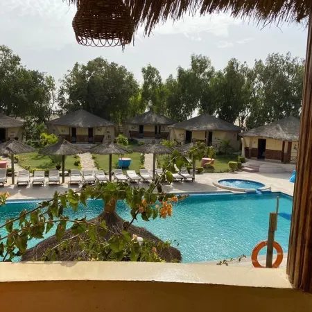 Hotel & Campement du Lac Rose