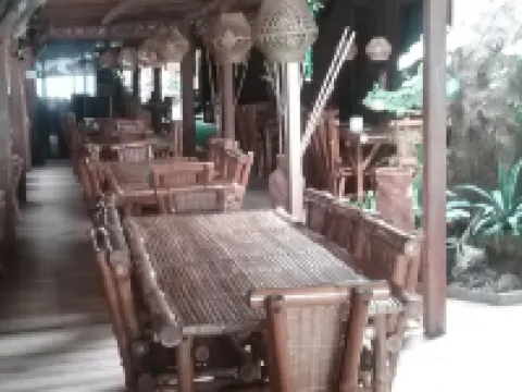 Shangri-La Resto Bar and Functions Hotels in Glan