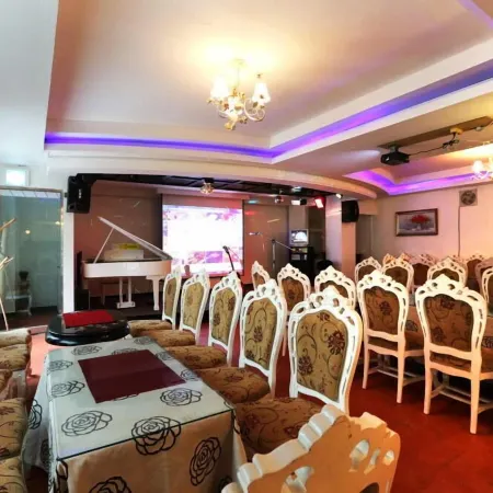 White Village Pension