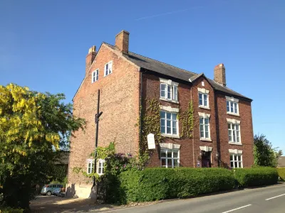 Pickmere Country House Hotels near Pickmere Lake Country & Leisure Park