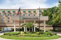 Embassy Suites by Hilton Brunswick Hotels in 