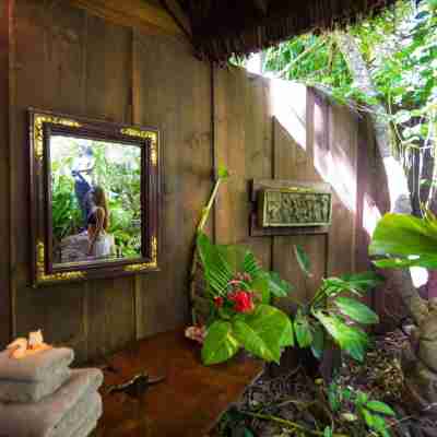 Rohotu Fare Hotel Exterior