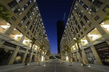 The Abdali Boulevard Hotel Отели рядом с достопримечательностью «Мечеть короля Абдаллы I»
