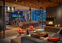 Topnotch Resort - bar
