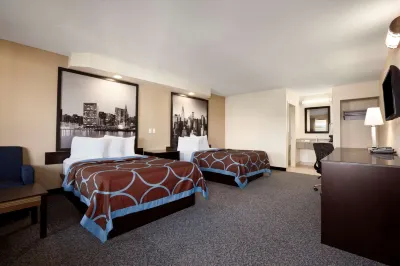 Super 8 by Wyndham Rahway/Newark Hotels in Clark