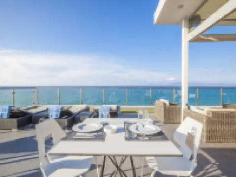 阿爾法豪華套房 帕利尼半島住宿飯店