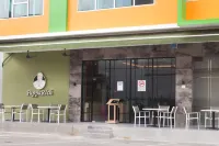 SPRING SEASON HOTEL
