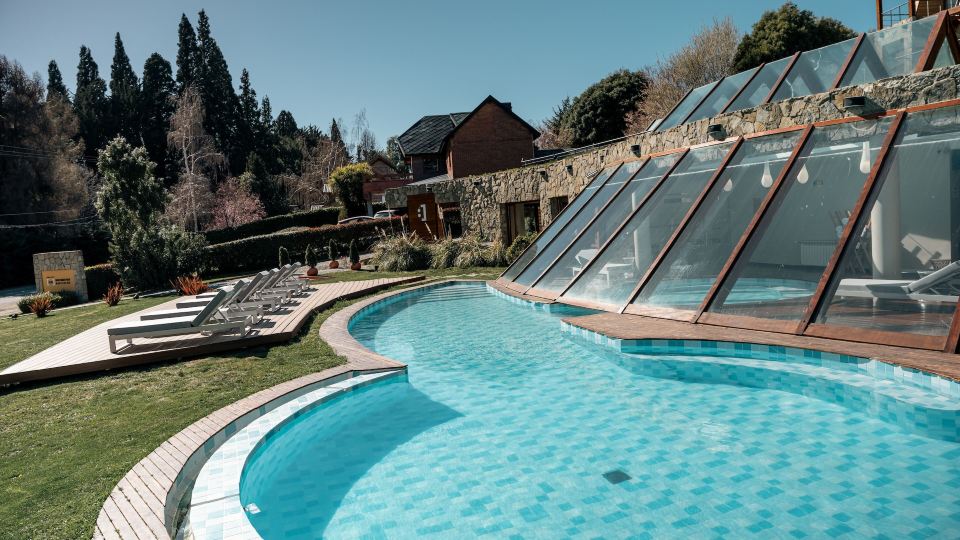 Rochester Bariloche Suites & Spa