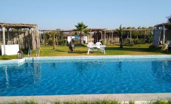 Yasmine Maamoura Beach - Housity