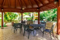 Palm Green Vacations Whitesands