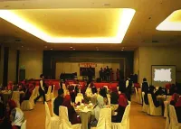 D Hotel Hotels in Bota