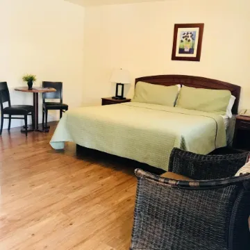 Bella Capri Inn and Suites