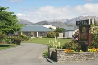 Mount Hutt Motels - parking
