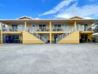 Hollywood by the Sea Hotels near West Lake Trail