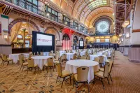 Crowne Plaza INDIANAPOLIS-DWTN-UNION STN by IHG