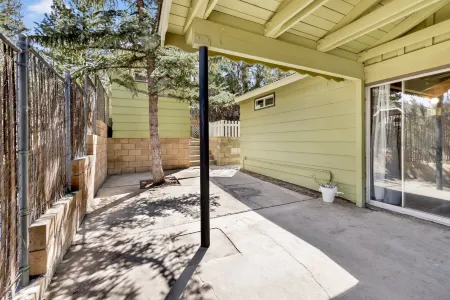 Marin Getaway #2013 Отели рядом с достопримечательностью «оз. Биг Бэар»