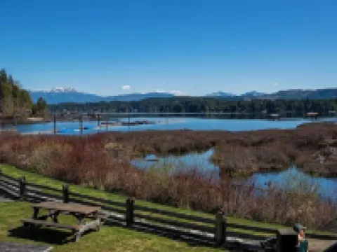 Sproat Lake Landing Resort Hotels in Alberni-Clayoquot