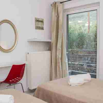 Nina's Villa, Cosy Seaview Retreat Rooms
