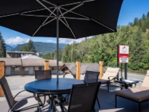 Swiss Chalet Motel Hotels in Revelstoke