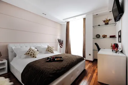 Main Street Studio and Rooms Отели рядом с достопримечательностью «Собор Святой Анастасии»