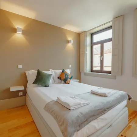 Legacy Oporto Design Apartment H by Vacationy