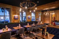 The Stroud Hotel - breakfast