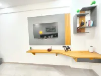 Arth Studios | Omaxe Hazratganj | Gomti Nagar Ext Hotels in Ghuswal Kalan