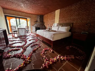 Le Suisse Spa Hotels near El Bosque de los Cuatro Caminos