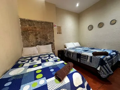 El Aventurero Các khách sạn gần Paseo Andaria