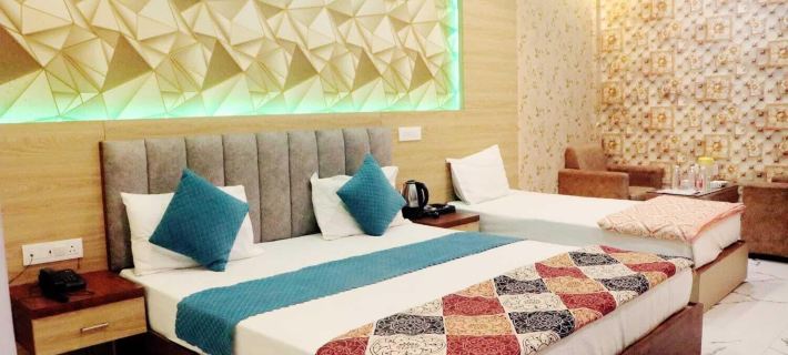 RBS Hotel & Restaurant In-Front Ram Temp Hoteles en Ayodhya
