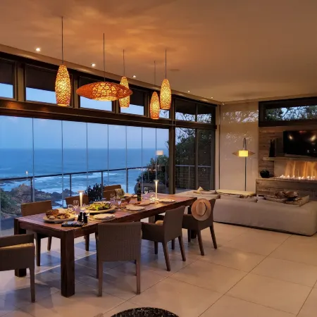 Cliffbreak-Luxury Villa on Pezula Golf Estate with Ocean Views,Knysna