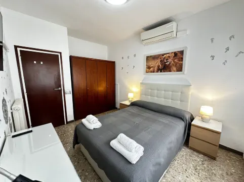 Rooms Sepulveda