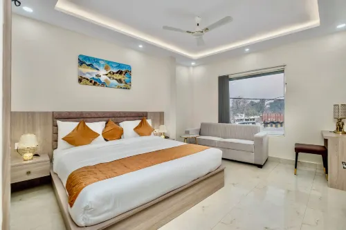 Hotel Sudarshan Ayodhya
