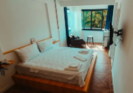 เดนิซ โอเต็ล