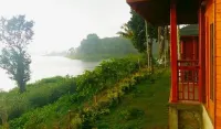 湖玫瑰瓦亞納德度假村 - 水景
