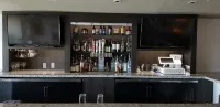 Best Western Plus Bayside Hotel - Quầy bar