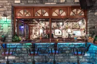 Yianna Hotel
