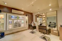 The Ssk Solitaire Hotel & Banquets - spa
