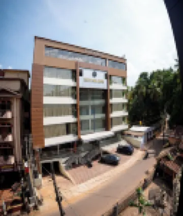HOTEL THE PEARL SHINE