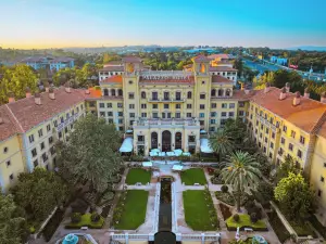 Palazzo Hotel