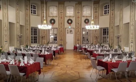 Kurpark Hotel Отели в г. Кверфурт