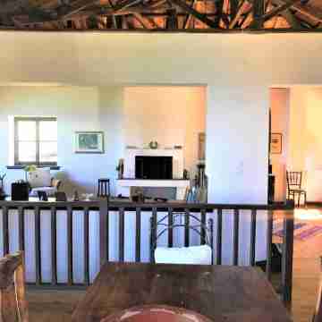 Traditional Luxury House Kedavros Rooms