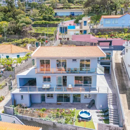 Villa Vellure by Homie